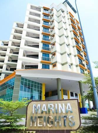 Marina Heights Seaview Resort Apartment II Lumut Dış mekan fotoğraf